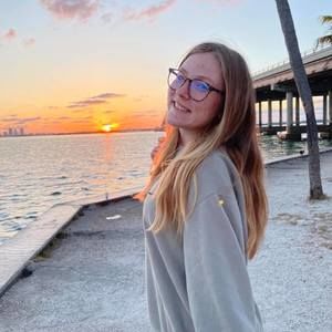 Meet your Posher, Mady